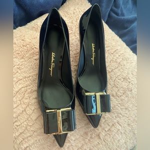 BRAND NEW Elegant Salvatore Ferragamo heels Zeri 70. Black Patent Leather 5 1/2